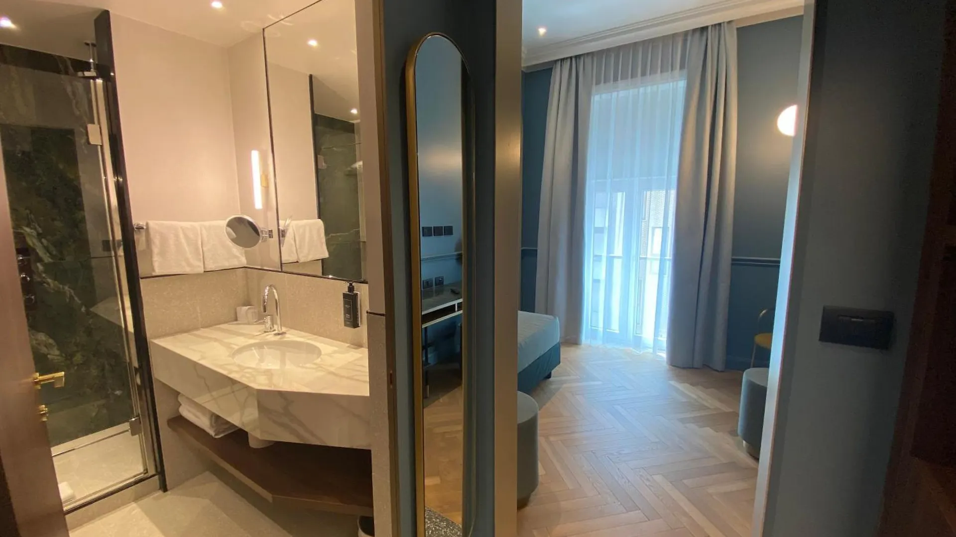 Hotel Berna Milán