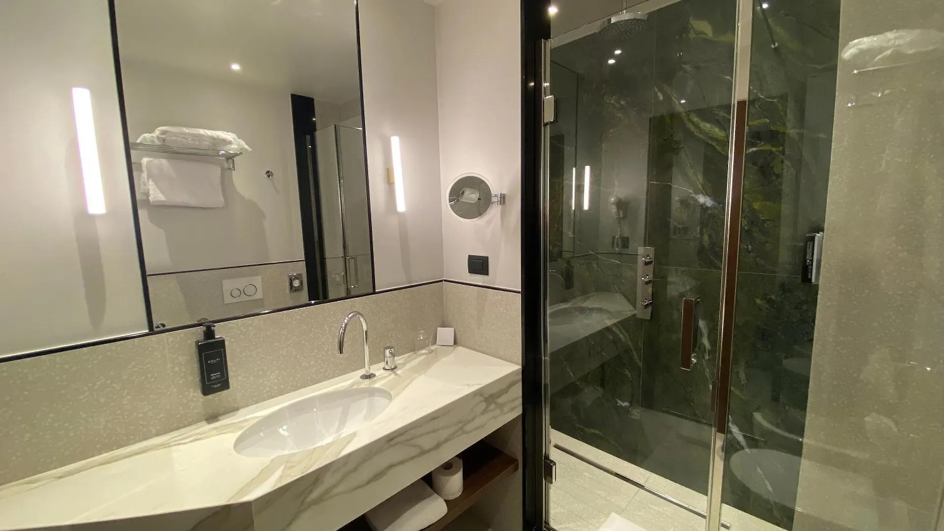 Hotel Berna Milan Italy