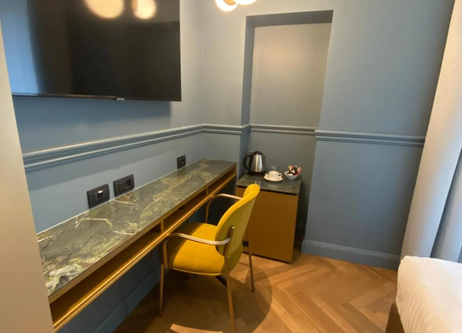 Hotel Berna Милан 4*,