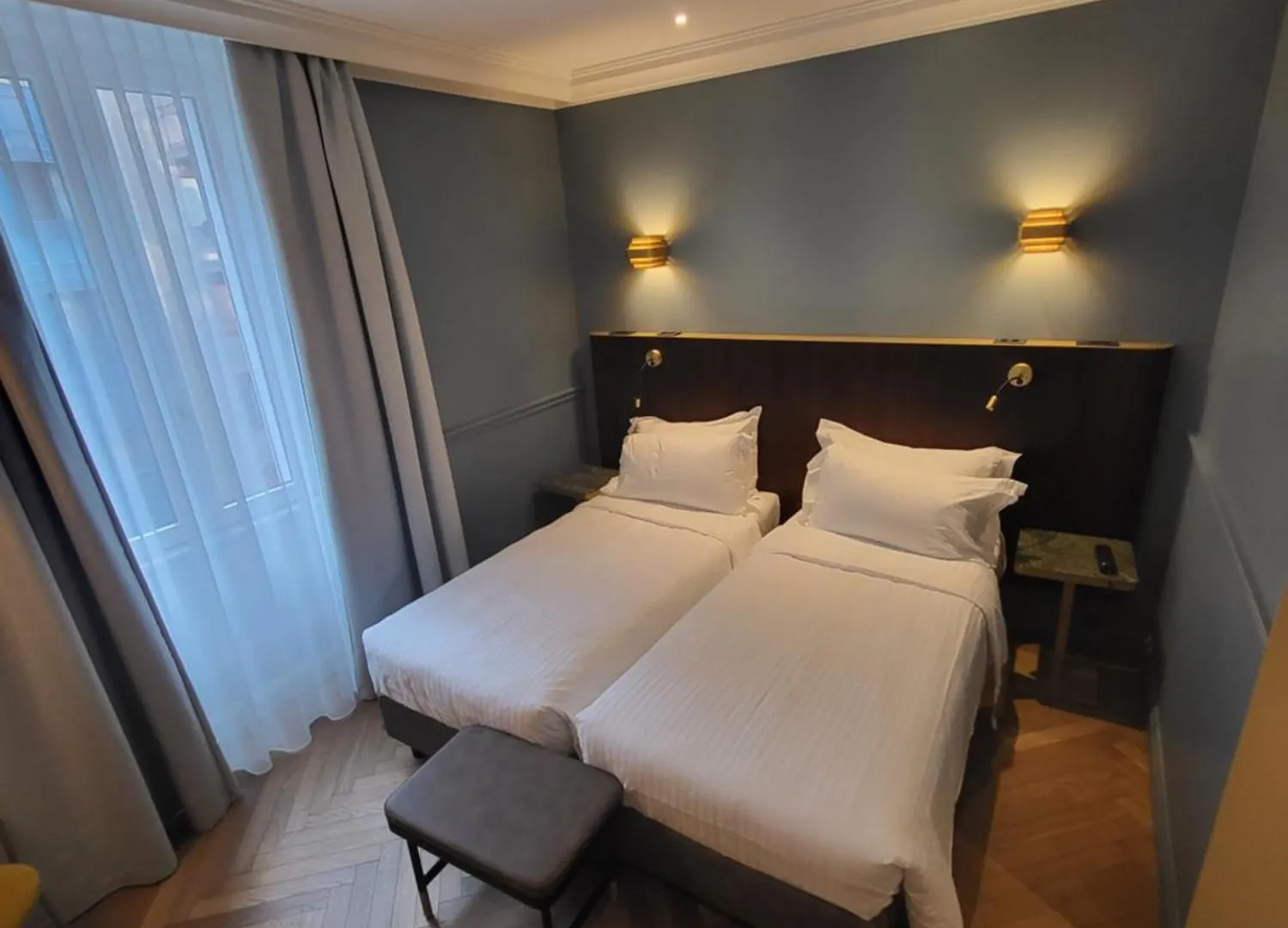 ****  Hotel Berna Милан Италия